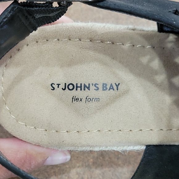 St. John's Bay Black Cut Out Wedge Sandals!!! - Picture 7 of 10